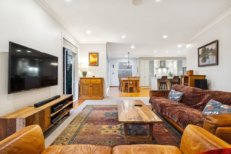 Photo of property in 50 Valley Road, Pukekohe, 2120