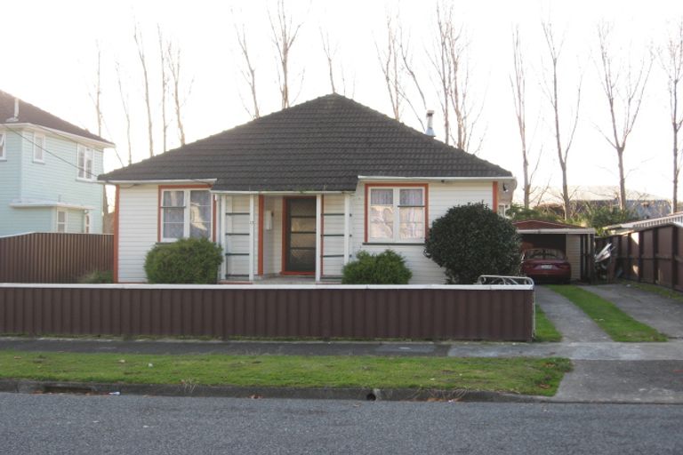 Photo of property in 13 Prouse Crescent, Naenae, Lower Hutt, 5011