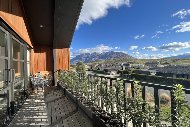 Photo of property in 29a Rannoch Drive, Jacks Point, Queenstown, 9371