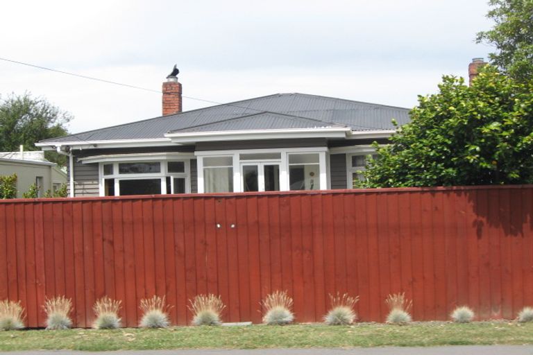 Photo of property in 44 Mcfaddens Road, St Albans, Christchurch, 8052