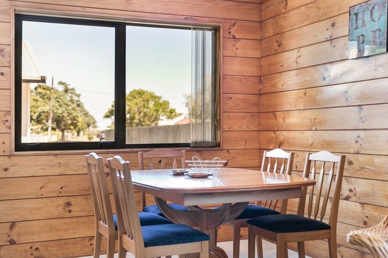 Photo of property in 3/32 Great South Road, Papakura, 2110