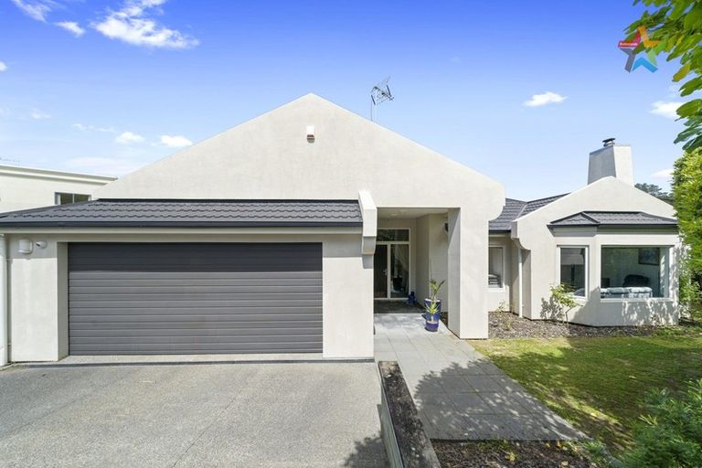 Photo of property in 41 Arahiwi Grove, Tirohanga, Lower Hutt, 5010