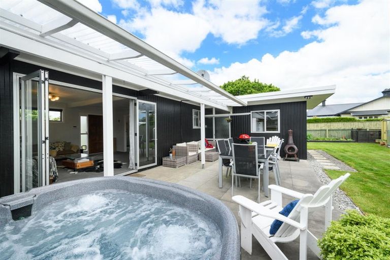 Photo of property in 58 Skerman Street, Marton, 4710