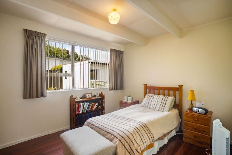 Photo of property in 3/32 Cowling Road, Hurdon, New Plymouth, 4310