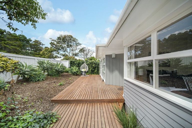 Photo of property in 55 Paparoa Road, Cockle Bay, Auckland, 2014