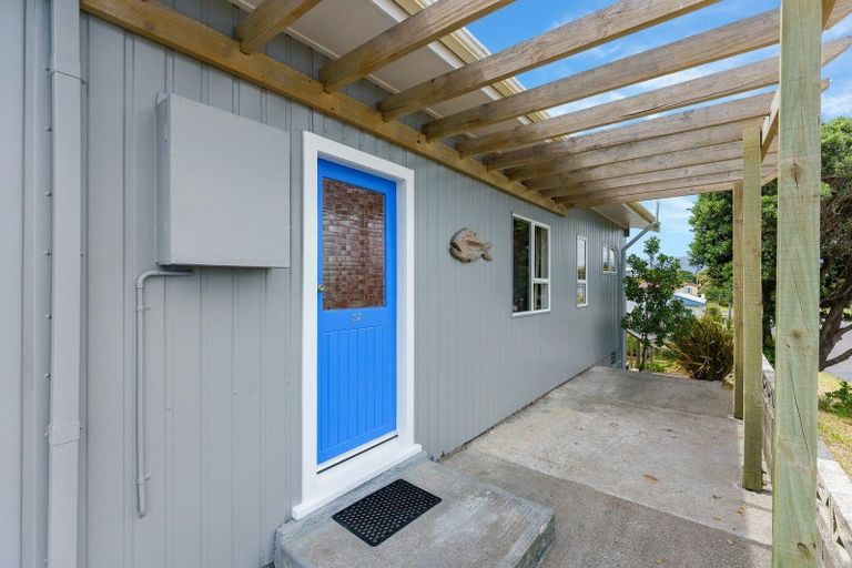 Photo of property in 22 Marine Parade, Otaki Beach, Otaki, 5512
