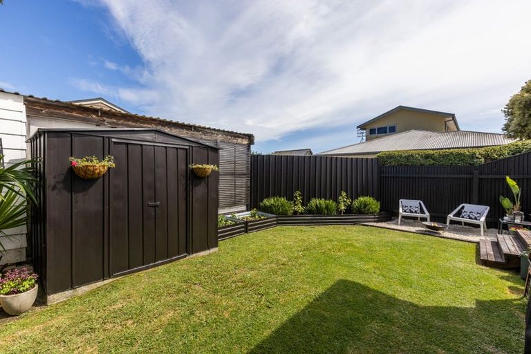 Photo of property in 9 Hammond Road, Taradale, Napier, 4112