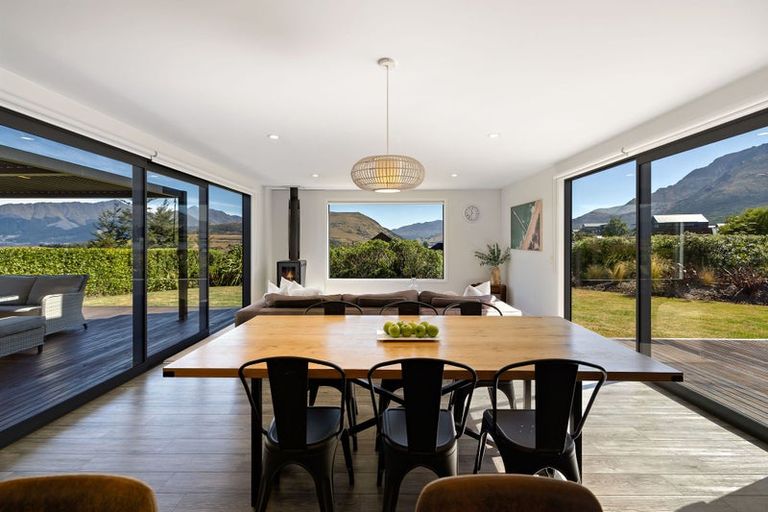 Photo of property in 3 Caithness Court, Jacks Point, Queenstown, 9371
