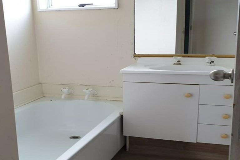 Photo of property in 11 Mossburn Grove, Kelson, Lower Hutt, 5010