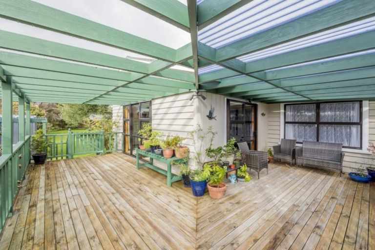 Photo of property in 92a Weraroa Road, Levin, 5510