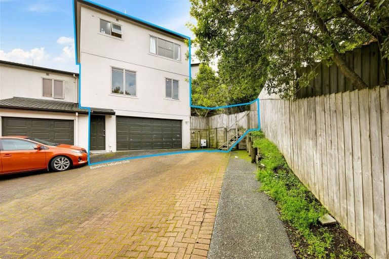 Photo of property in 3/6 Nimstedt Avenue, Oteha, Auckland, 0632