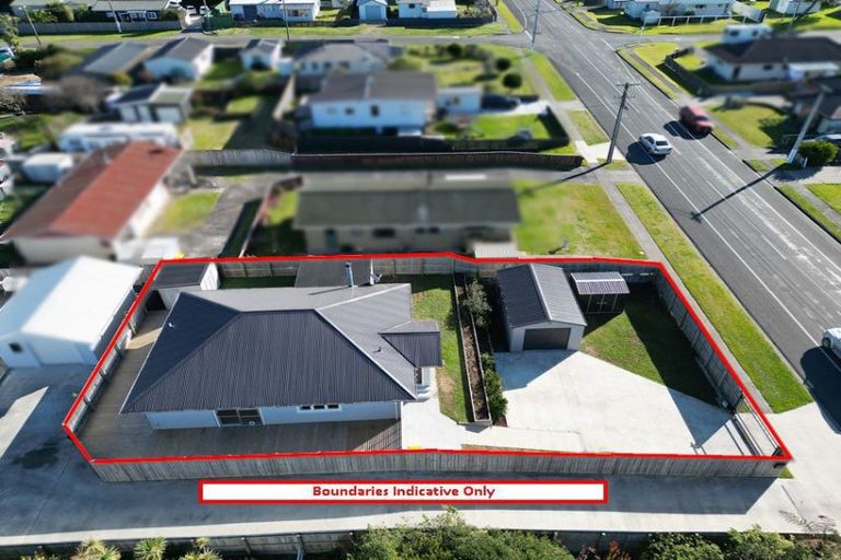 Photo of property in 18 Seabury Avenue, Foxton Beach, Foxton, 4815