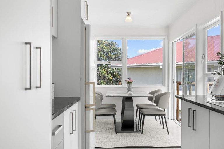 Photo of property in 29 Cardiff Road, Pakuranga, Auckland, 2010