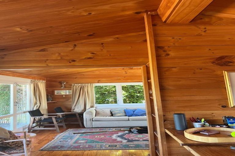 Photo of property in 12 Nisbet Terrace, Kinloch, Taupo, 3377