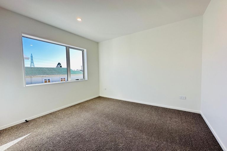 Photo of property in 115b Luke Street East, Otahuhu, Auckland, 1062