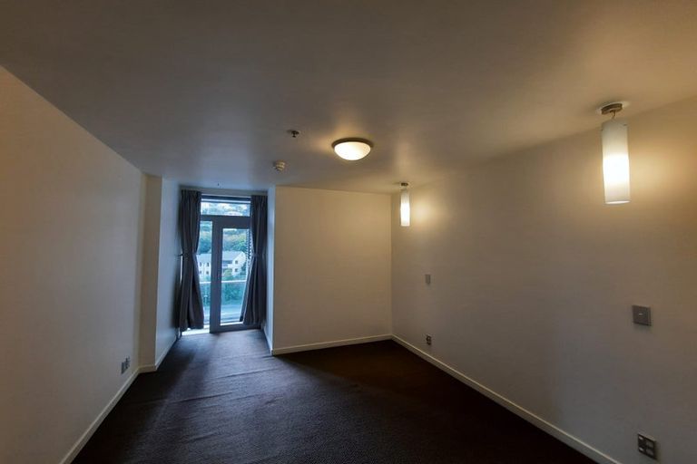Photo of property in Montreaux Apartments, 7k/164 The Terrace, Wellington Central, Wellington, 6011