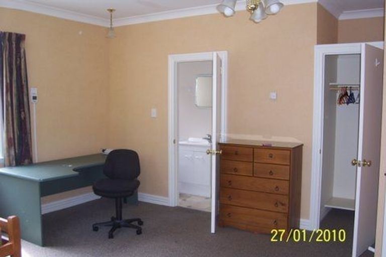 Photo of property in 6 Heriot Row, Dunedin Central, Dunedin, 9016