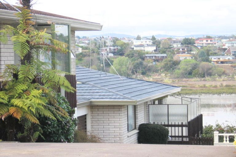Photo of property in 24a Sunny Bay Road, Matua, Tauranga, 3110