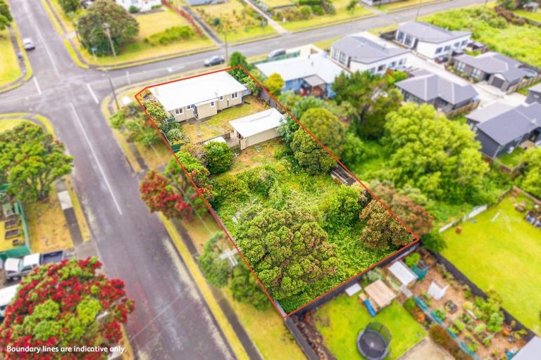 Photo of property in 15 Egmont Street, Castlecliff, Whanganui, 4501