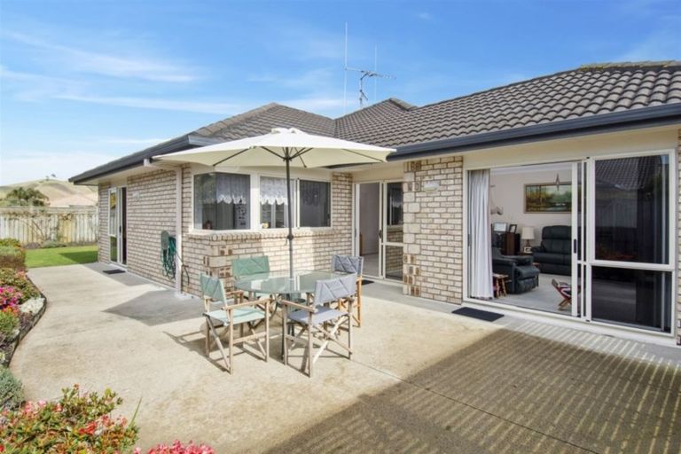 Photo of property in 12 Primrose Place, Papamoa Beach, Papamoa, 3118