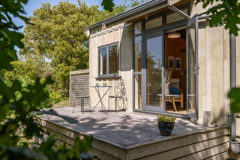 Photo of property in 8 Hawkins Drive, Martinborough, 5711