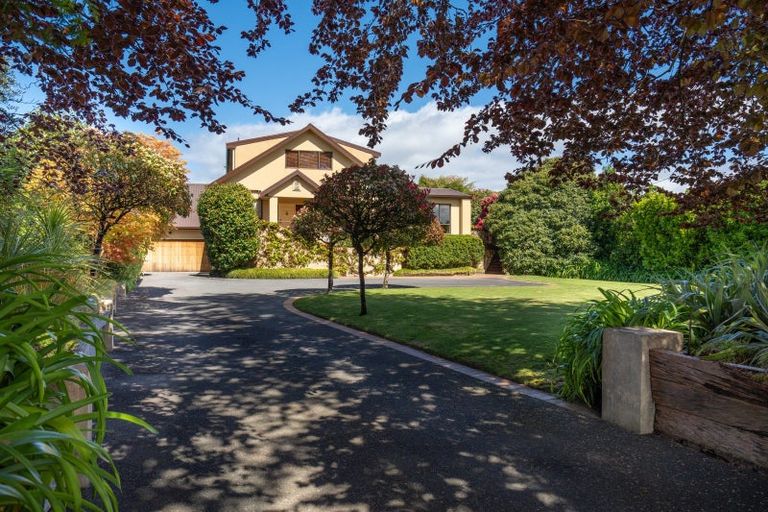 Photo of property in 27 Kurupae Road, Hilltop, Taupo, 3330