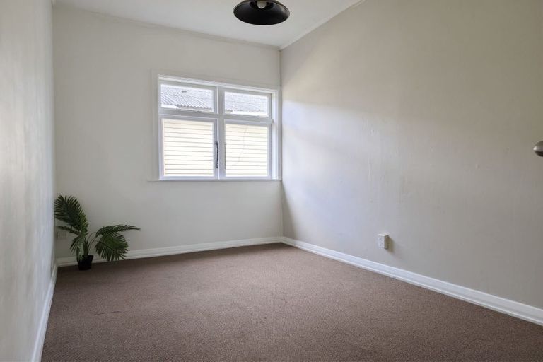 Photo of property in 21 Miro Street, Miramar, Wellington, 6022