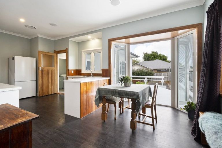 Photo of property in 9 Wellington Street, Feilding, 4702