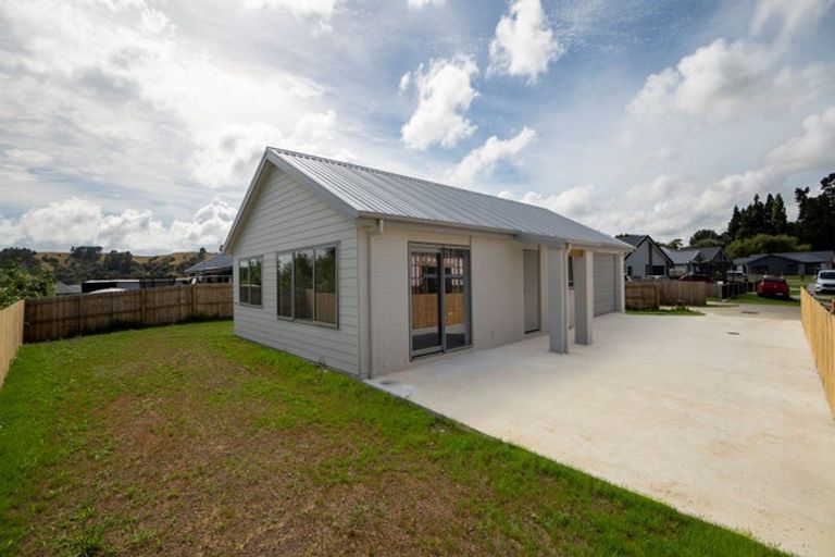 Photo of property in 12 Guy King Place, Huntly, 3700