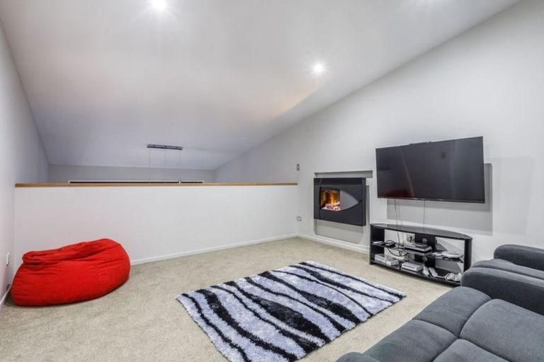 Photo of property in 28 Liquidambar Drive, Hobsonville, Auckland, 0616