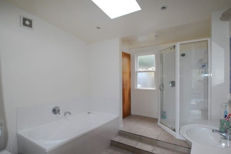 Photo of property in 12 Jackson Street, Island Bay, Wellington, 6023