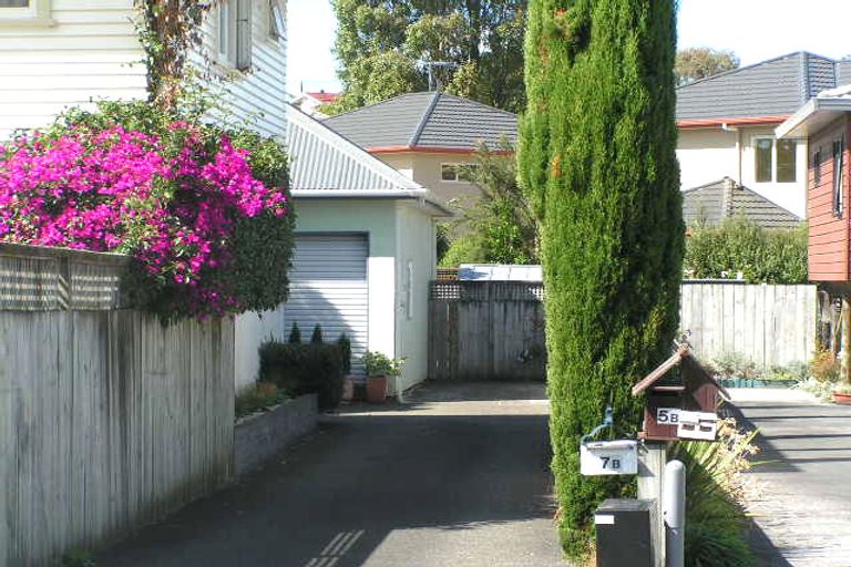 Photo of property in 2/7 Seine Road, Forrest Hill, Auckland, 0620