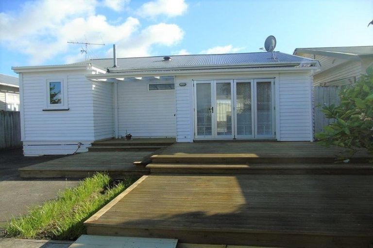 Photo of property in 18 Pilmuir Street, Hutt Central, Lower Hutt, 5010