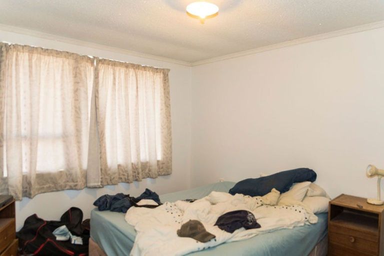 Photo of property in 12 Mccallum Street, Dannevirke, 4930