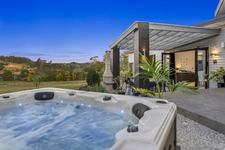 Photo of property in 11 Tarata Court, Redvale, Albany, 0792