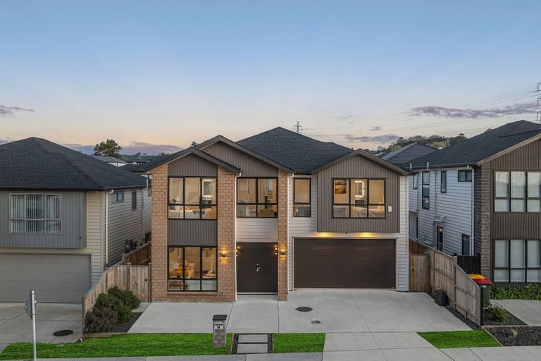 Photo of property in 54 Drumbuoy Drive, Flat Bush, Auckland, 2019