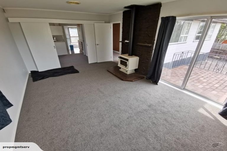 Photo of property in 18 Newham Place, Henderson, Auckland, 0612