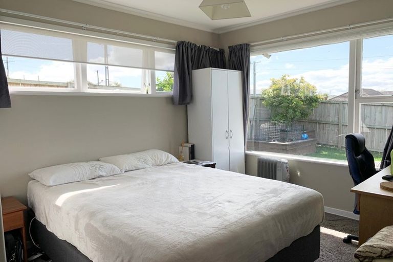 Photo of property in 1/35 Orams Road, Hillpark, Auckland, 2102