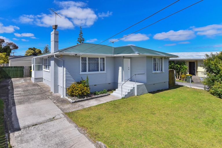 Photo of property in 16 Claymore Street, Manurewa, Auckland, 2102