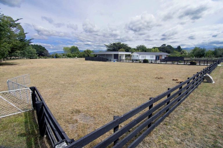 Photo of property in 37 Chester Road, Clareville, Carterton, 5791