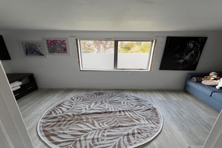 Photo of property in 78 Lantana Road, Green Bay, Auckland, 0604