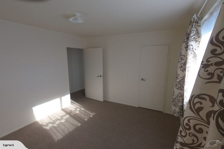 Photo of property in 35a Crawshaw Drive, Nawton, Hamilton, 3200