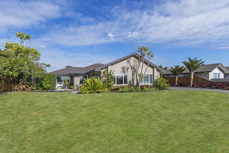 Photo of property in 42 Grace James Road, Pukekohe, 2120