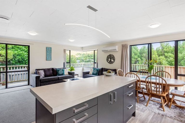 Photo of property in 15 Puketai Place, Pukerua Bay, 5026