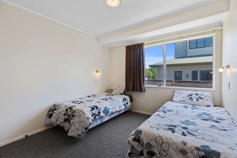 Photo of property in 65 Golf Road, Mount Maunganui, 3116