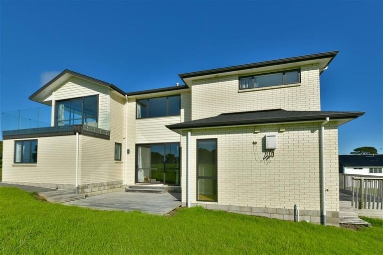 Photo of property in 347 Pinecrest Drive, Gulf Harbour, Whangaparaoa, 0930