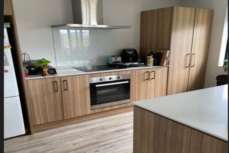 Photo of property in 5 Roles Way, Rolleston, 7615