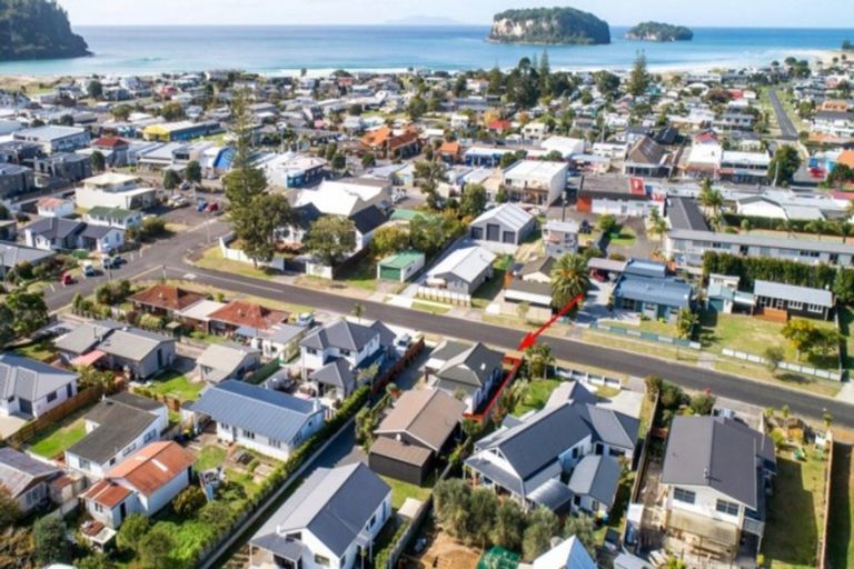Photo of property in 103a Charleston Avenue, Whangamata, 3620