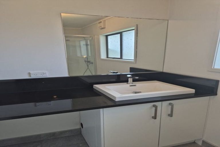 Photo of property in 7 Finch Street, One Tree Point, 0118