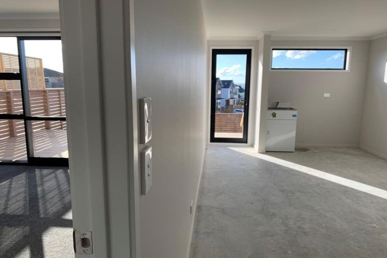 Photo of property in 5 Seafarer Crescent, Stanmore Bay, Whangaparaoa, 0932